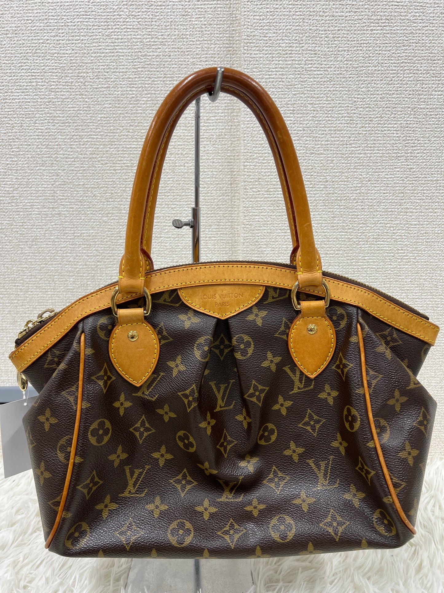 Louis Vuitton Brown Handle Bags A-17809