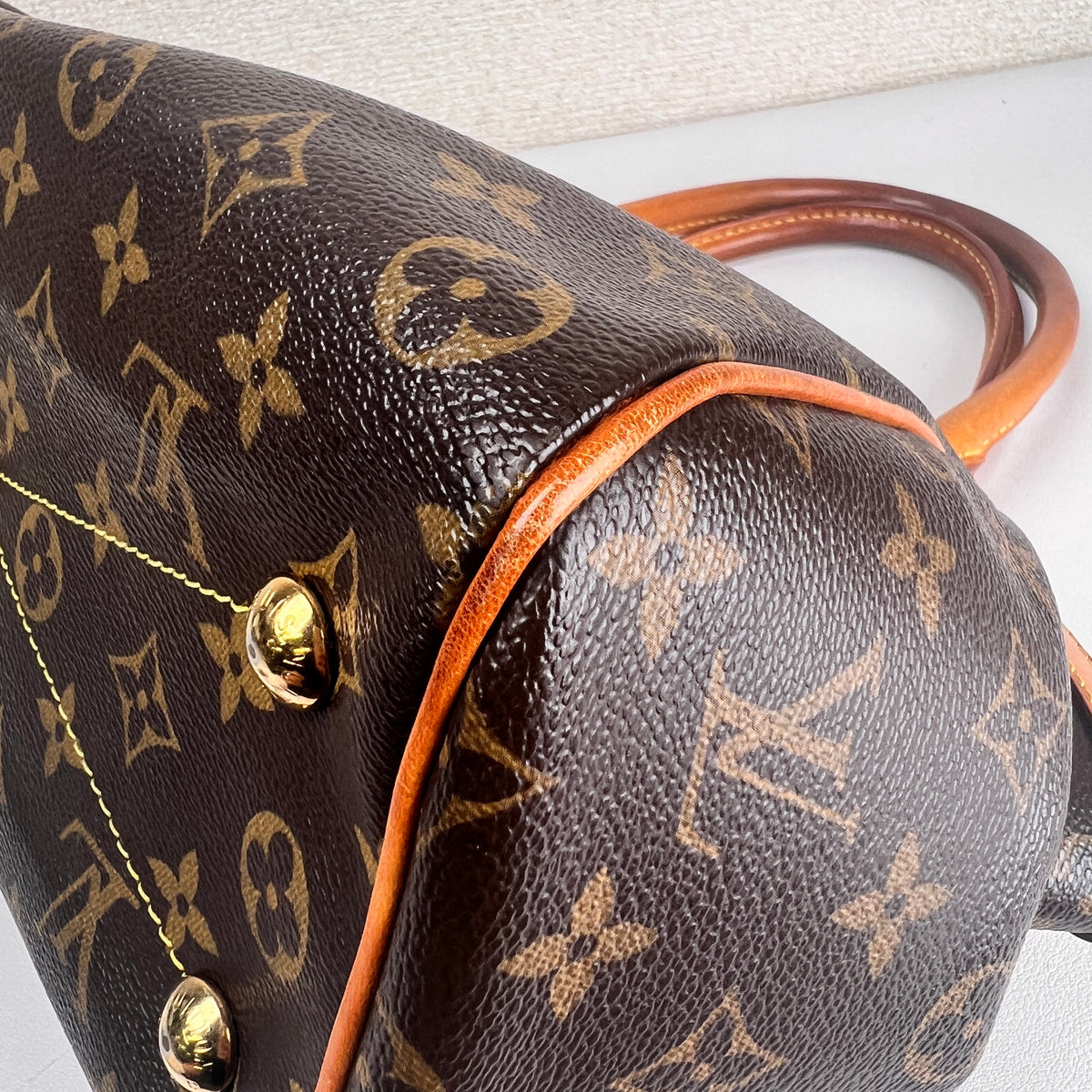Louis Vuitton Brown Handle Bags A-17809