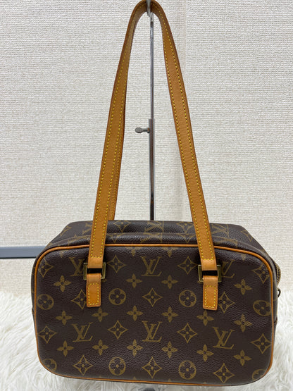 Louis Vuitton Brown Shoulder Bags A-17813
