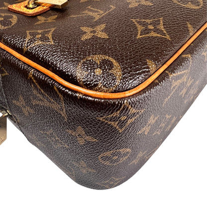 Louis Vuitton Brown Shoulder Bags A-17813