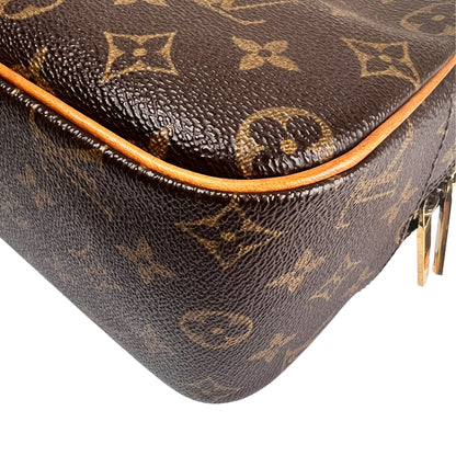 Louis Vuitton Brown Shoulder Bags A-17813