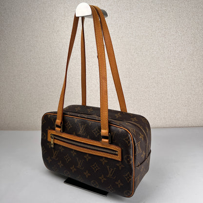 Louis Vuitton Brown Shoulder Bags A-17813