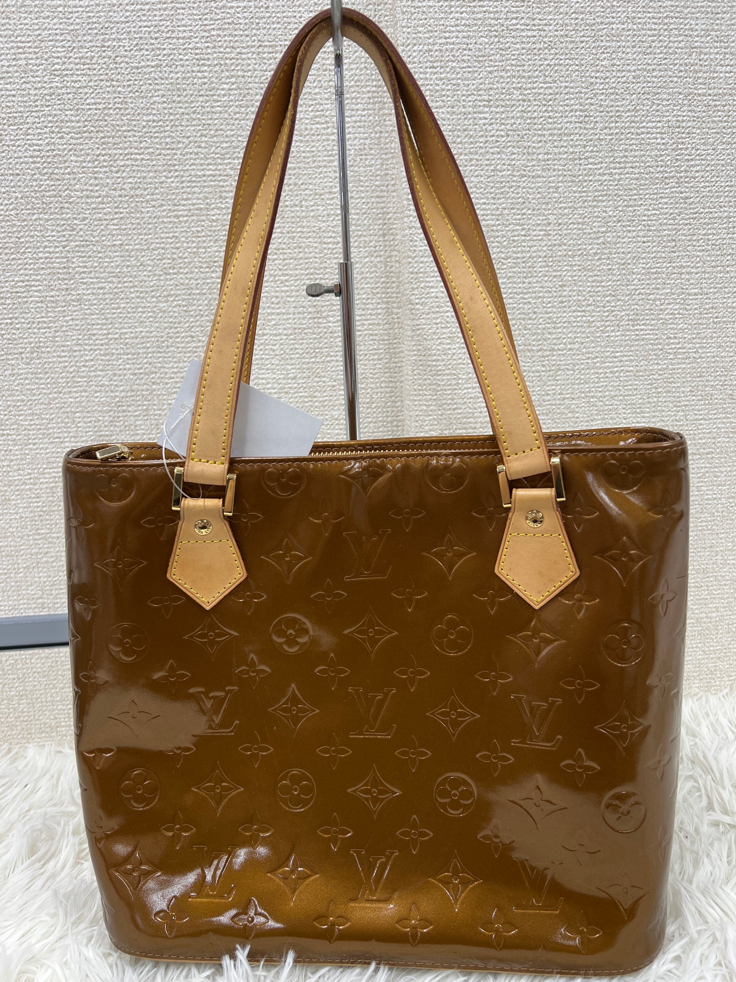 Louis Vuitton Gold Handle Bags A-17814