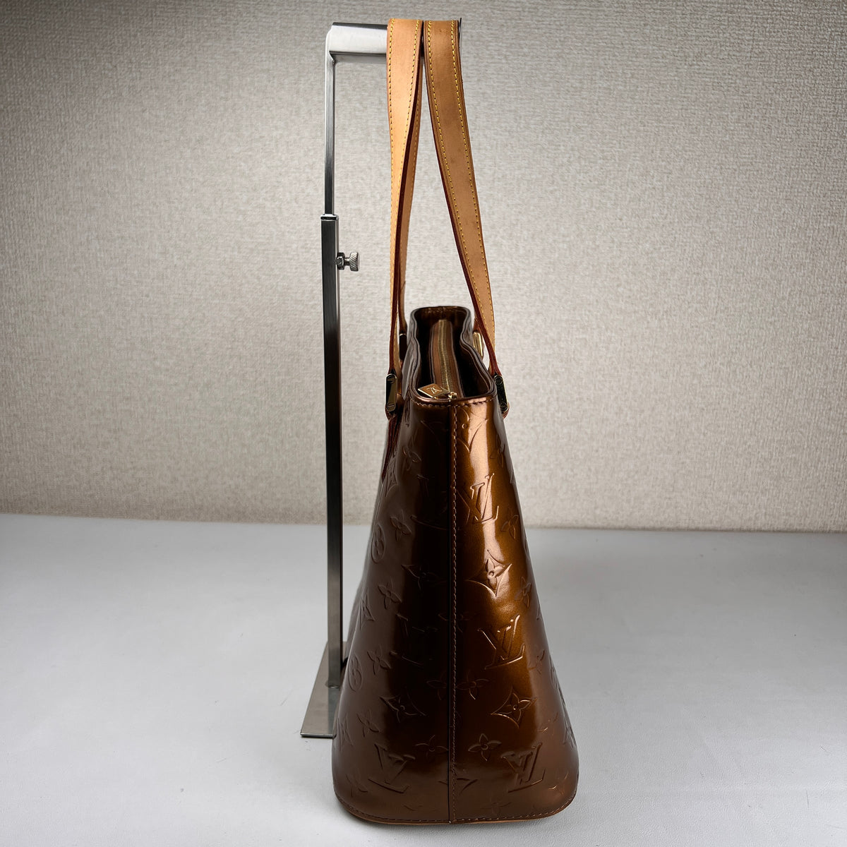 Louis Vuitton Gold Handle Bags A-17814