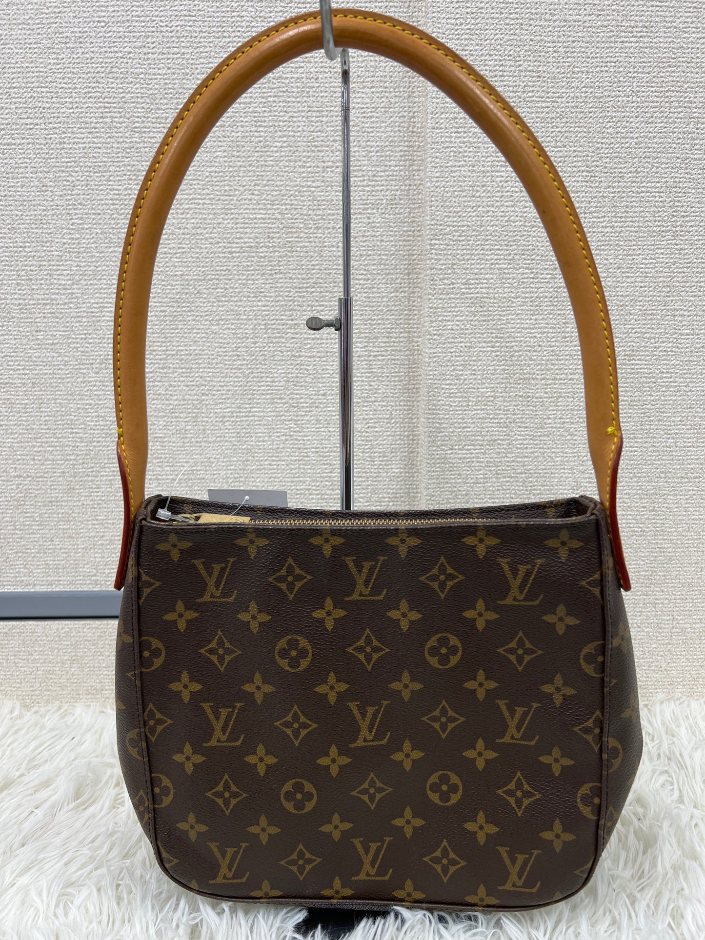 Louis Vuitton Brown Handle Bags A-17815