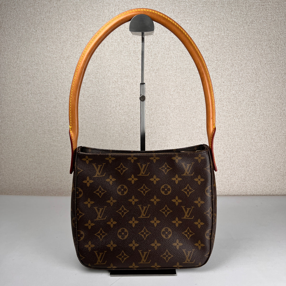 Louis Vuitton Brown Handle Bags A-17815
