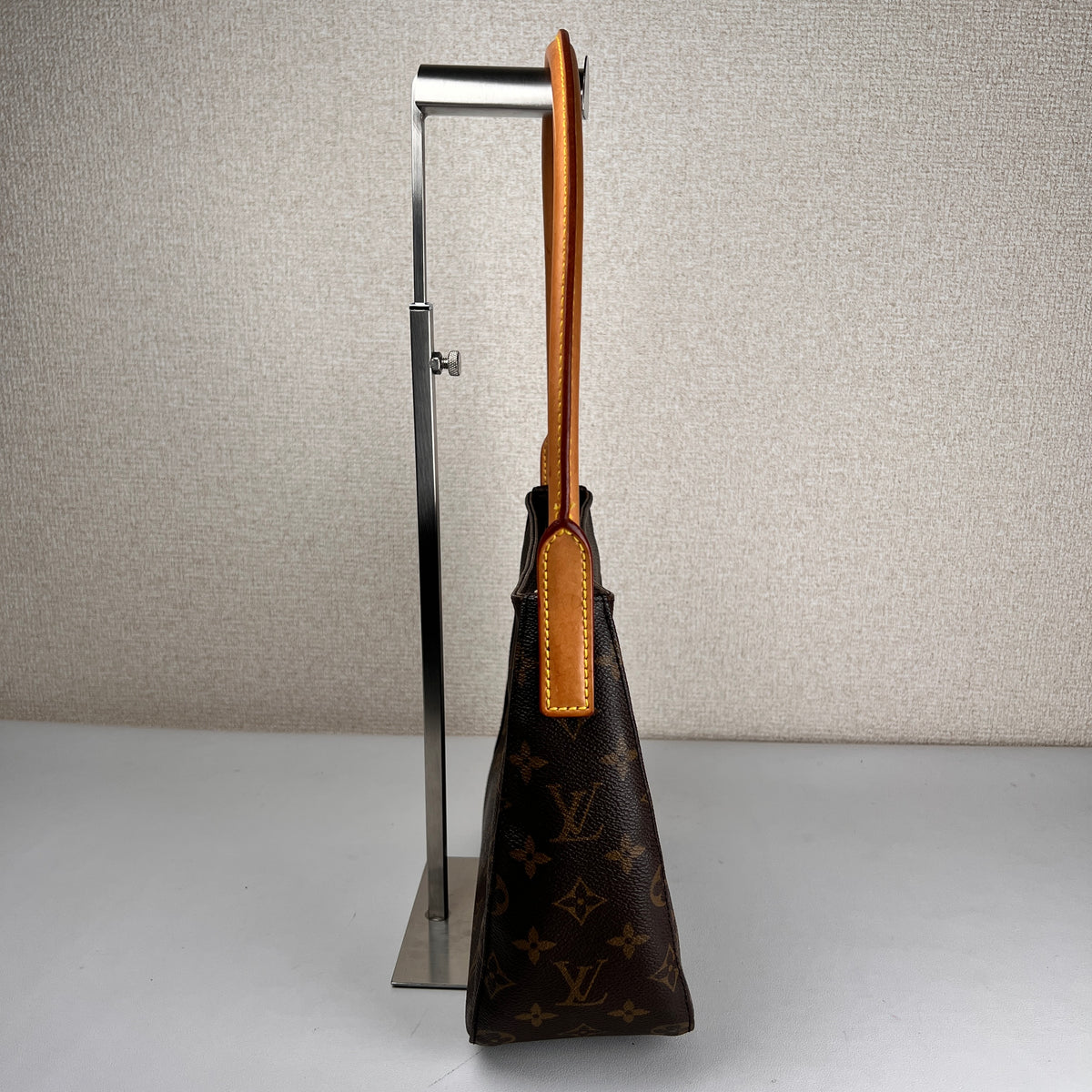 Louis Vuitton Brown Handle Bags A-17815