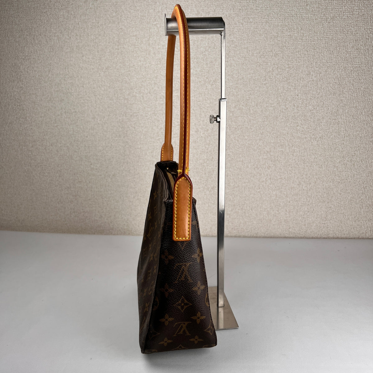 Louis Vuitton Brown Handle Bags A-17815