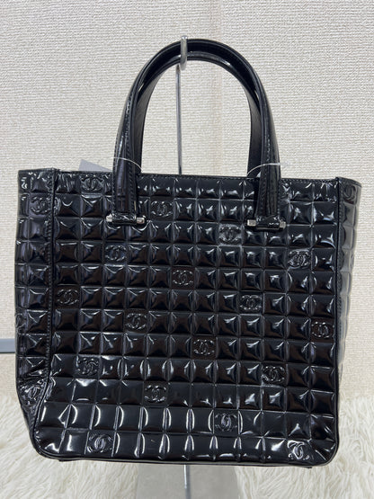 Chanel Black Tote Bags A-17817