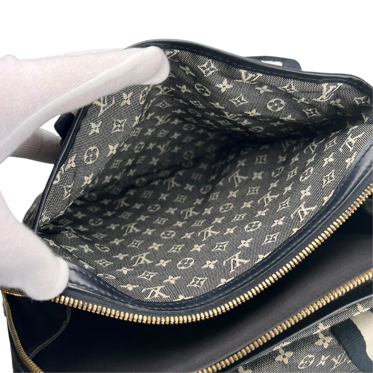 Louis Vuitton Black Handle Bags A-17825