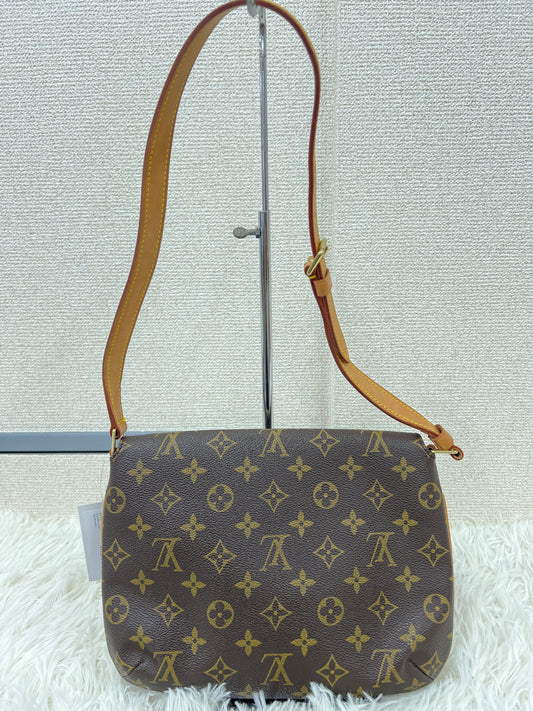 Louis Vuitton Brown Shoulder Bags A-17827