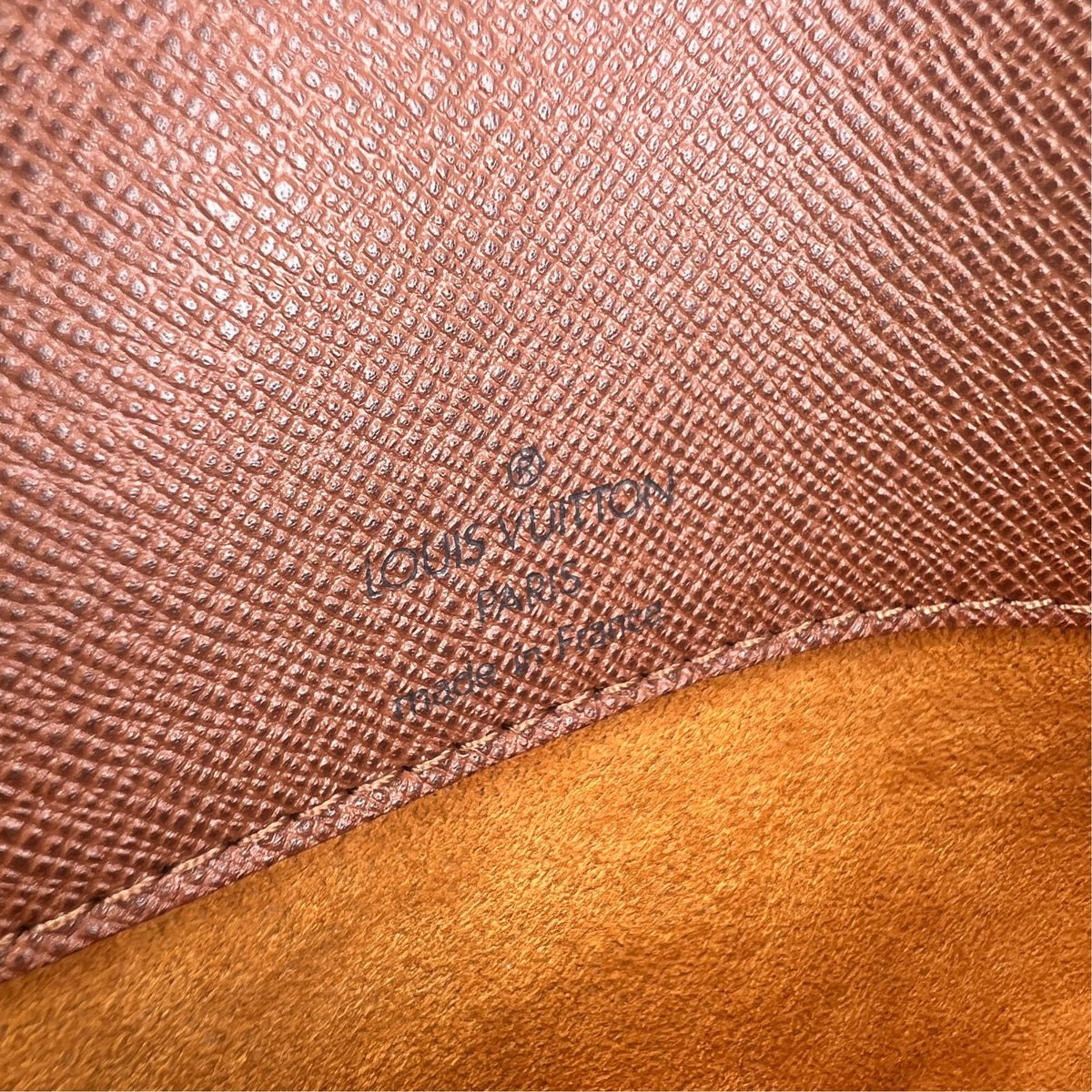 Louis Vuitton Brown Shoulder Bags A-17827