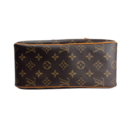 Louis Vuitton Brown Shoulder Bags A-17828