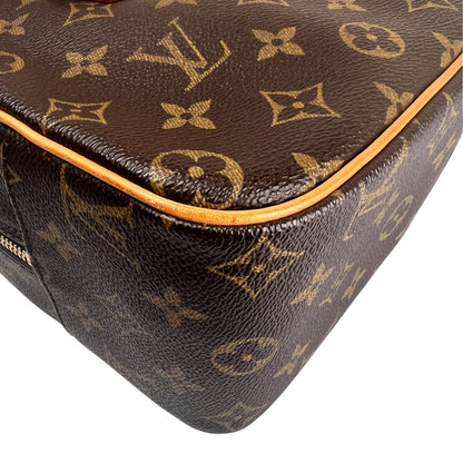 Louis Vuitton Brown Shoulder Bags A-17828