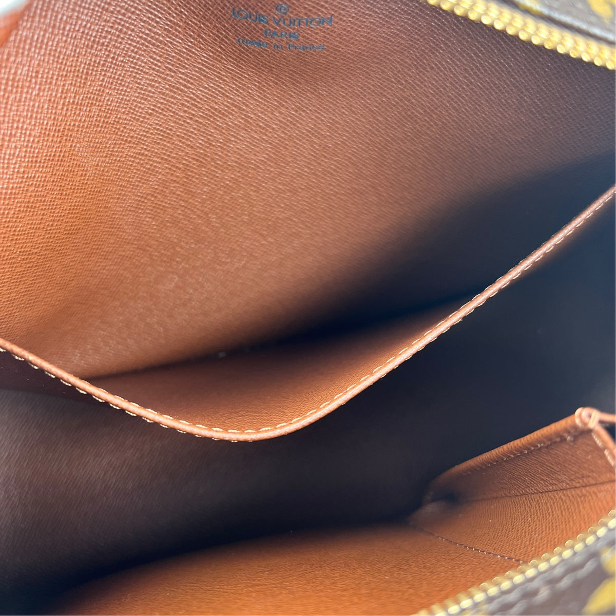 Louis Vuitton Brown Shoulder Bags A-17828