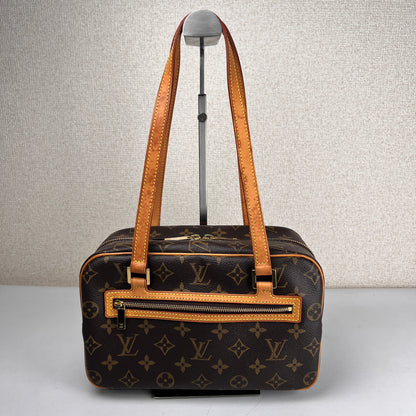 Louis Vuitton Brown Shoulder Bags A-17828
