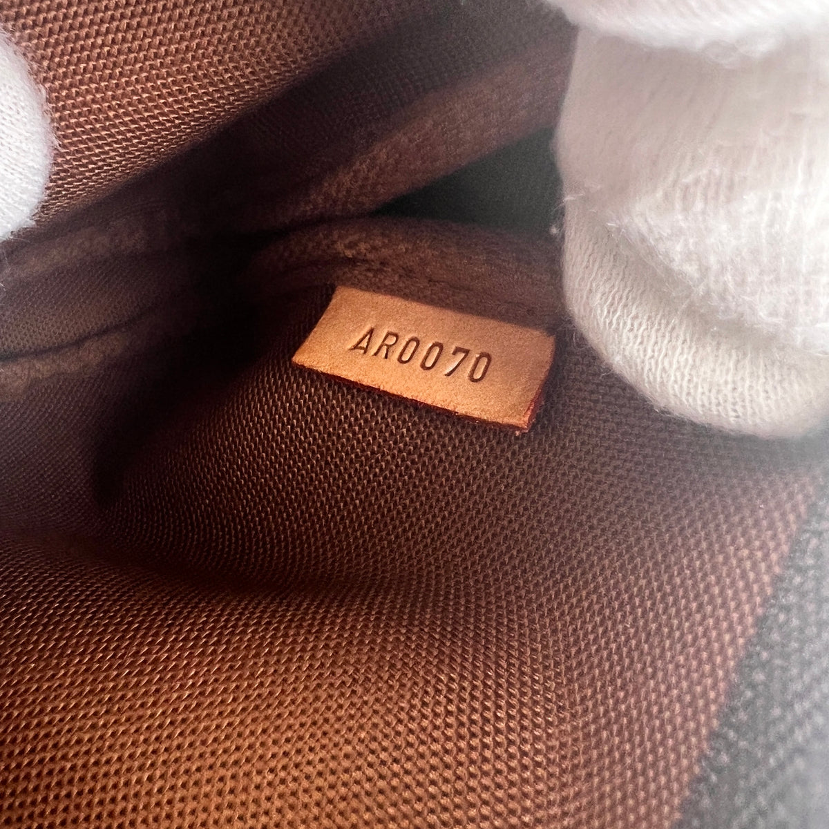 Louis Vuitton Brown Pouches A-17830