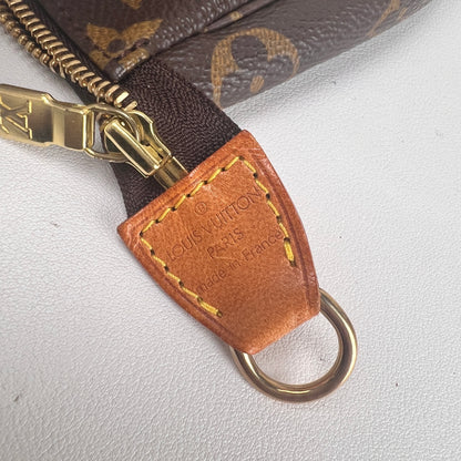 Louis Vuitton Brown Pouches A-17830