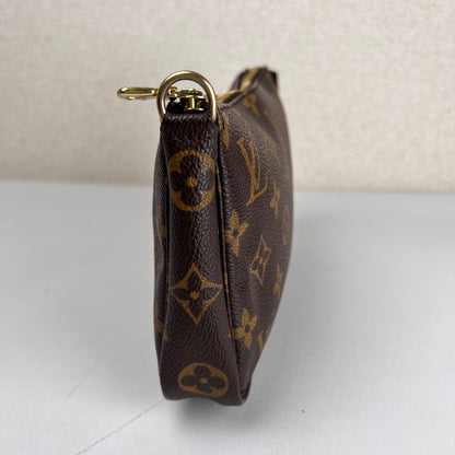Louis Vuitton Brown Pouches A-17830