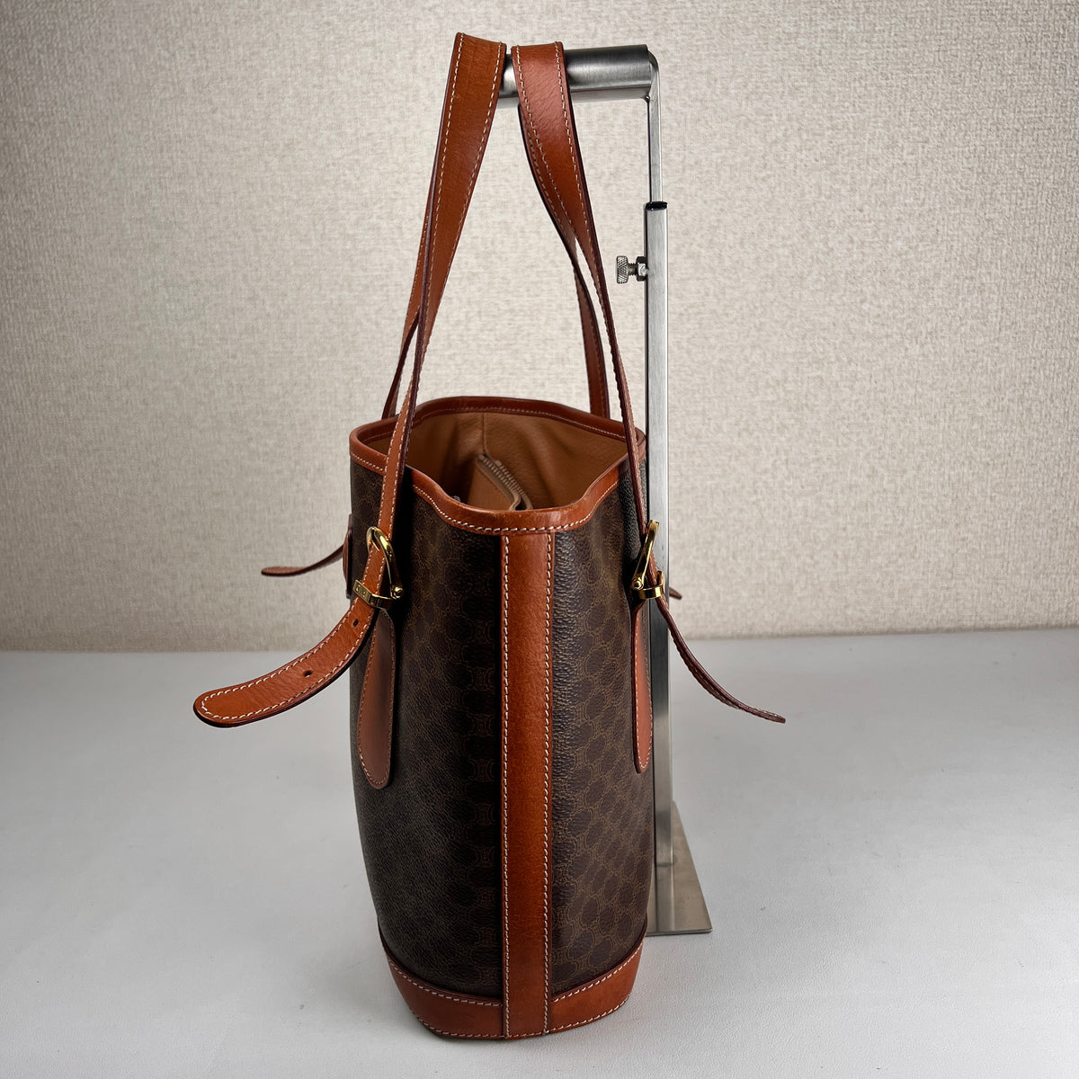 Celine Brown Handle Bags A-17832
