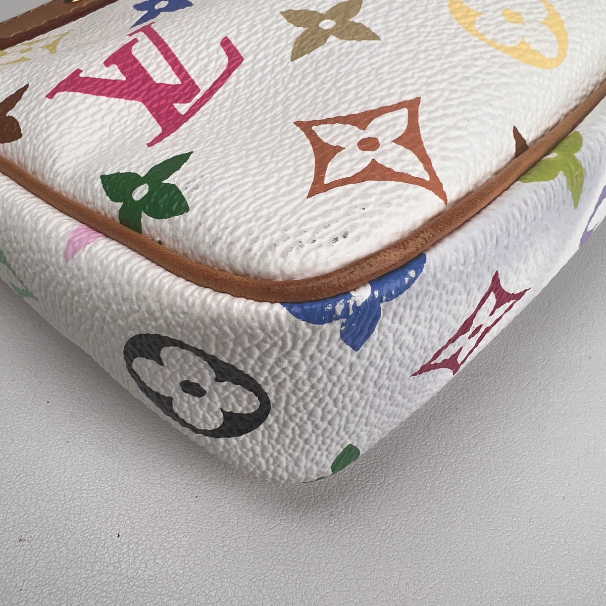 Louis Vuitton Multicolor Pouches A-17833