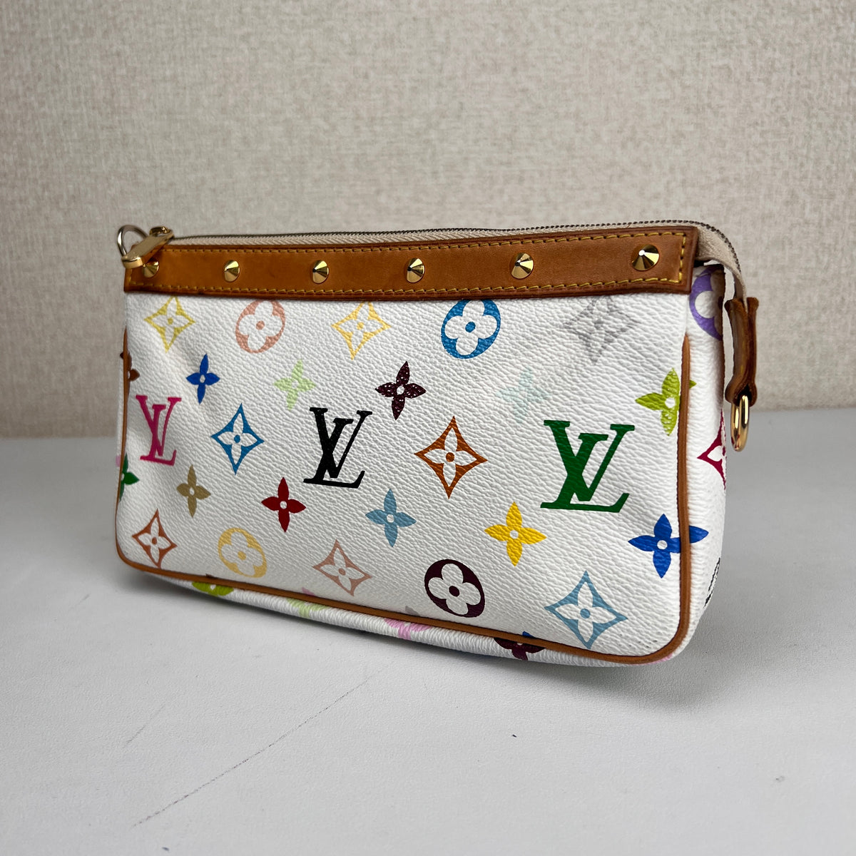 Louis Vuitton Multicolor Pouches A-17833