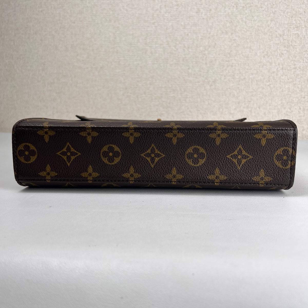 Louis Vuitton Brown Handle Bags A-17834