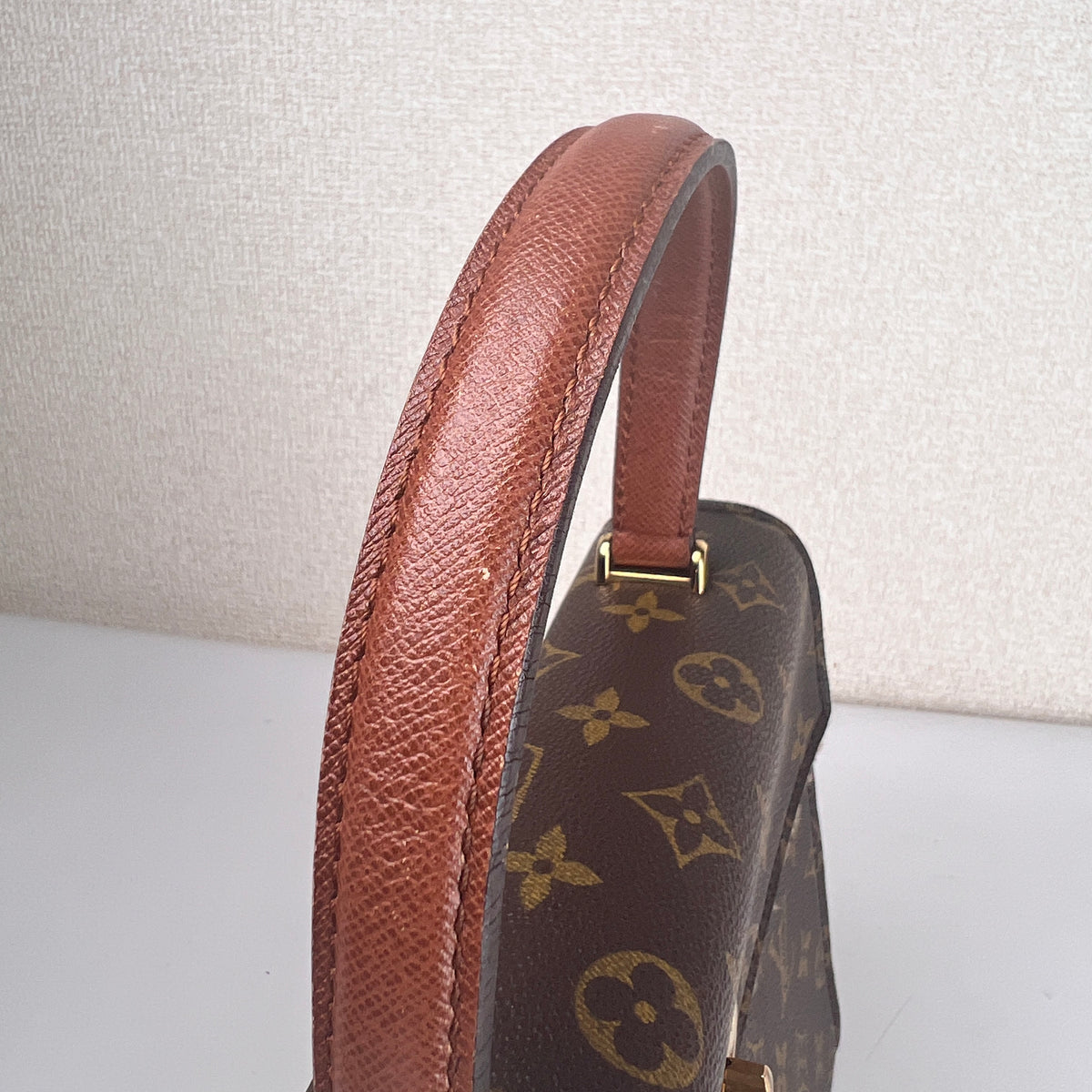 Louis Vuitton Brown Handle Bags A-17834