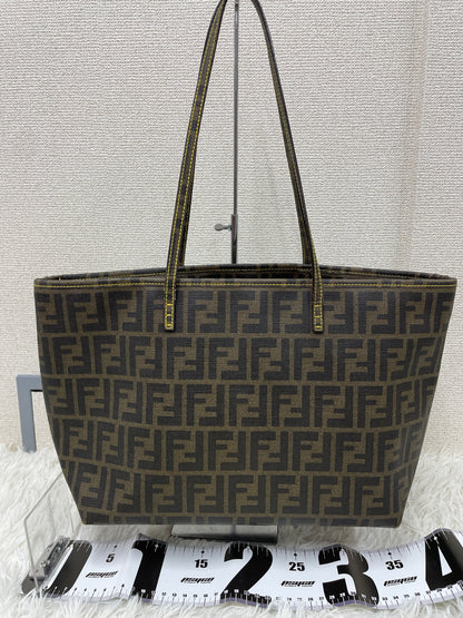 Fendi Brown Tote Bags A-17836
