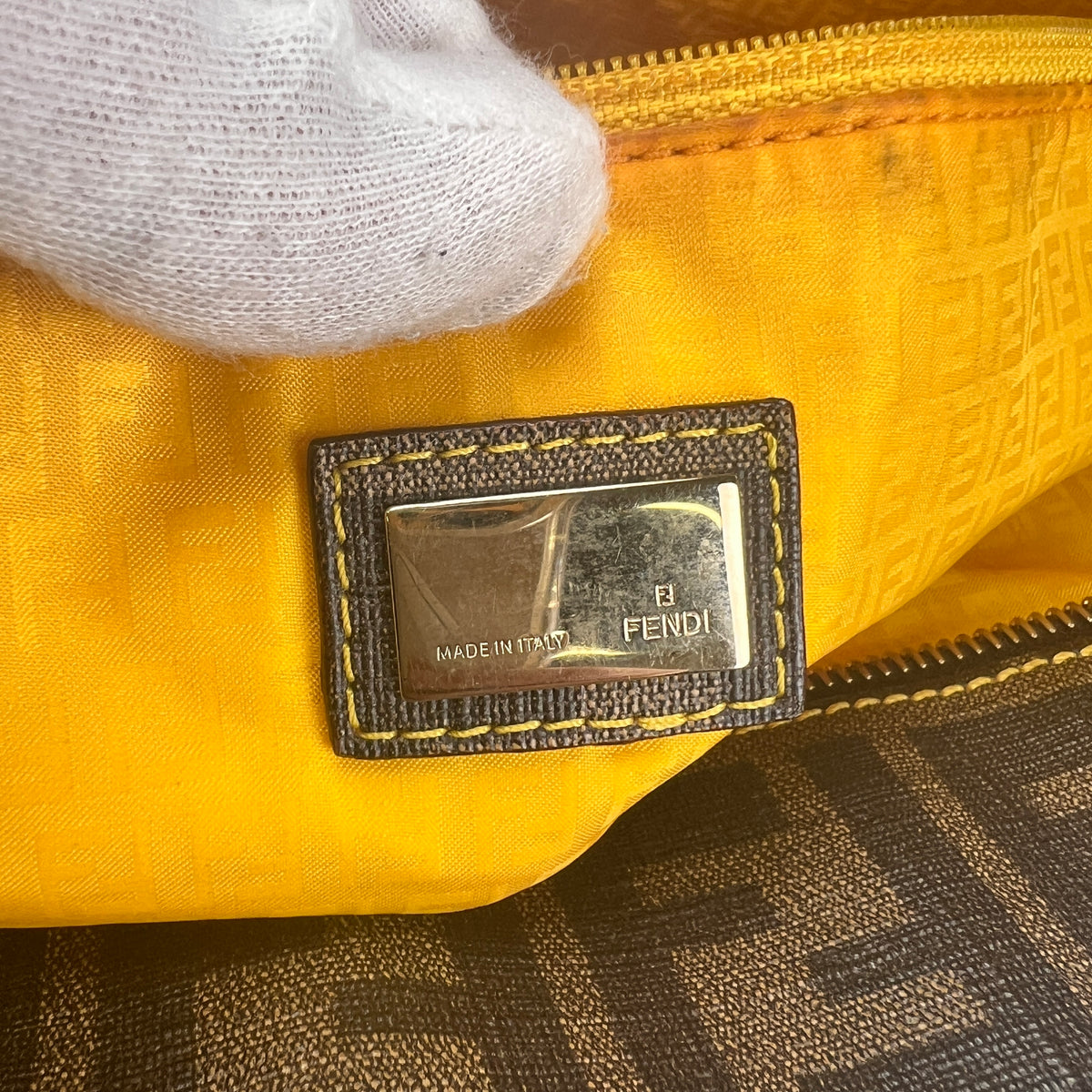 Fendi Brown Tote Bags A-17836