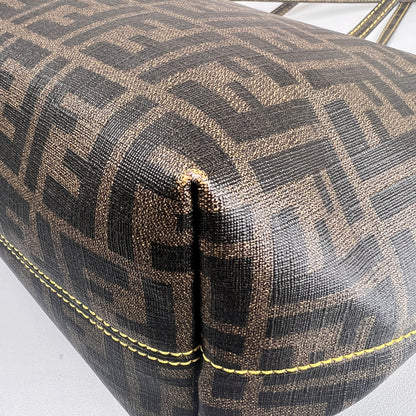 Fendi Brown Tote Bags A-17836