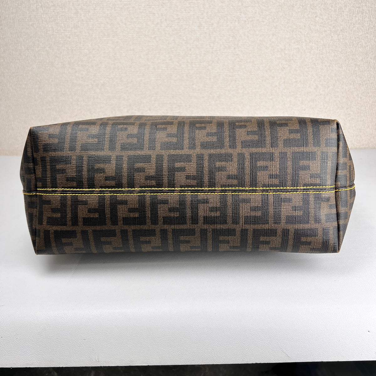 Fendi Brown Tote Bags A-17836