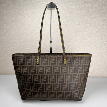 Fendi Brown Tote Bags A-17836