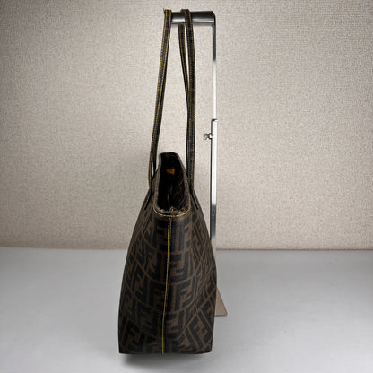 Fendi Brown Tote Bags A-17836