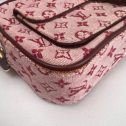 Louis Vuitton Pink Shoulder Bags A-17837