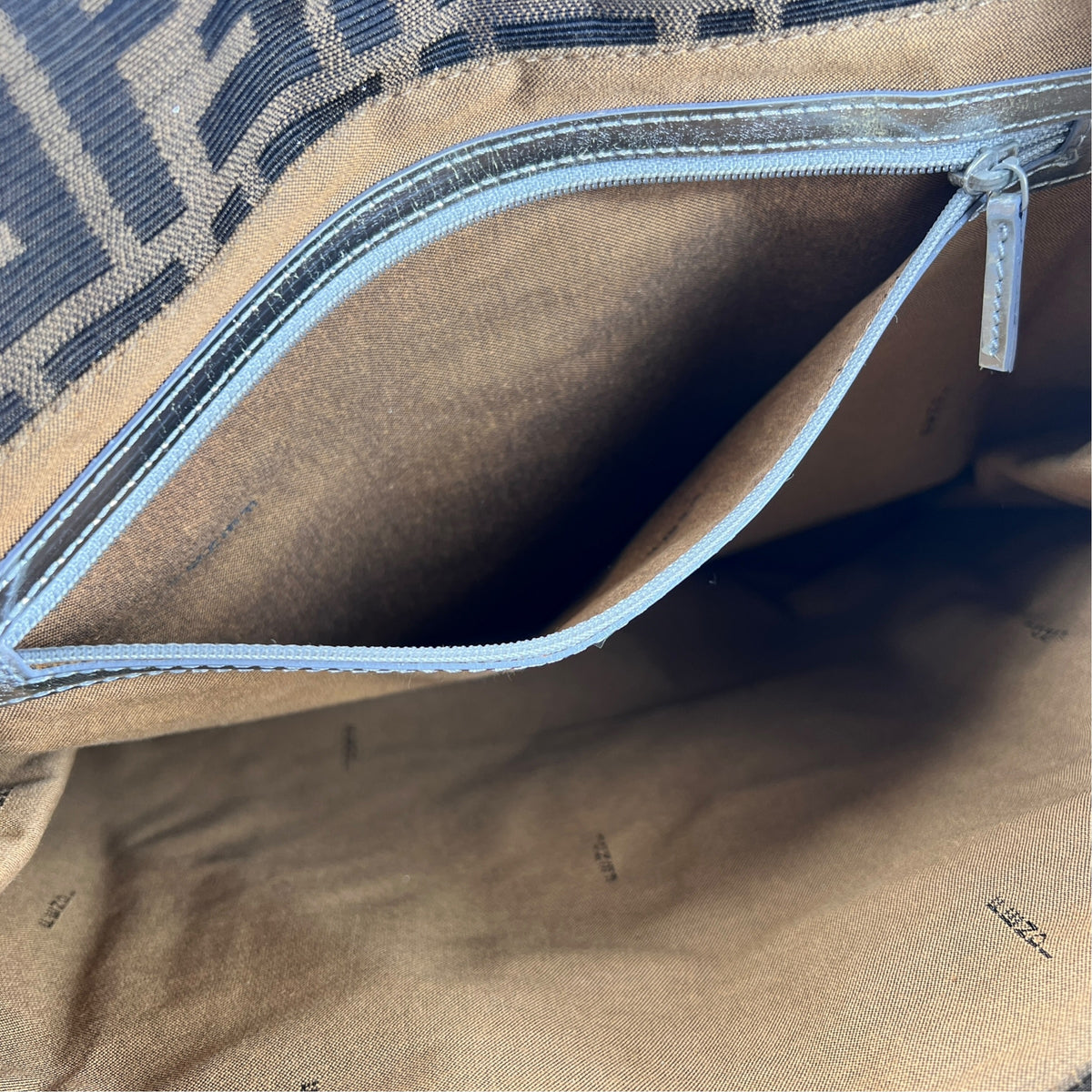 Fendi Brown Tote Bags A-17839