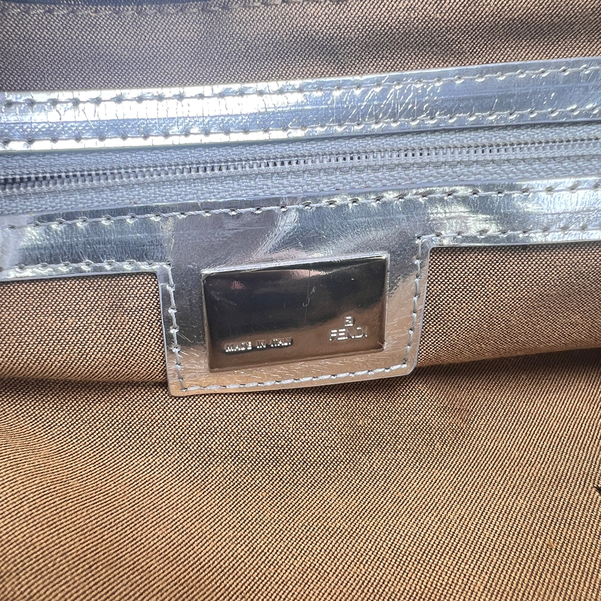 Fendi Brown Tote Bags A-17839