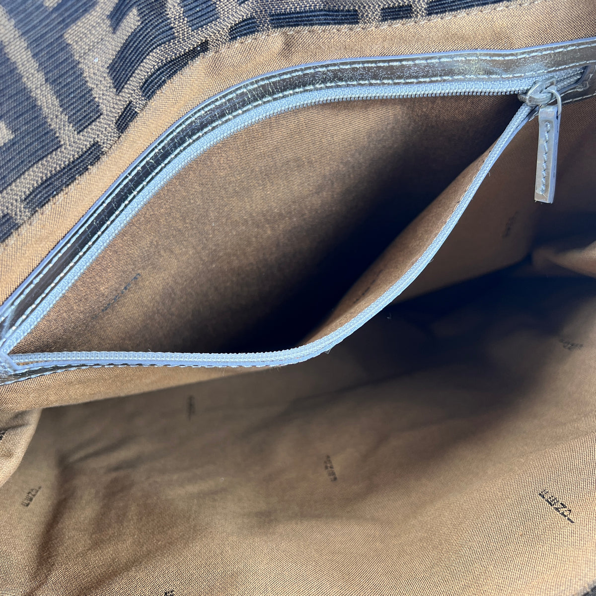 Fendi Brown Tote Bags A-17839