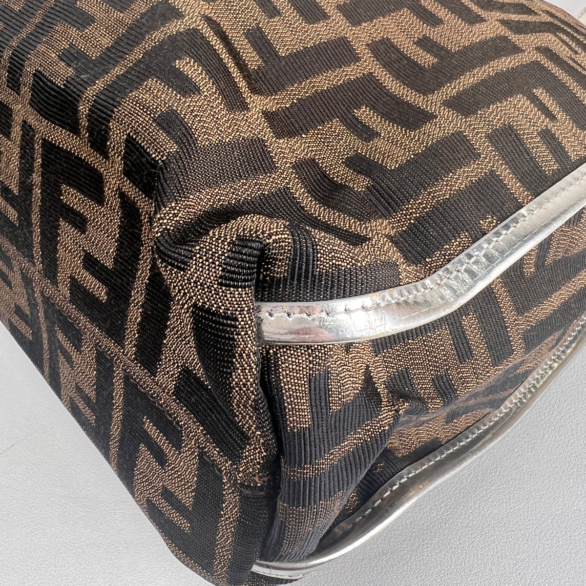 Fendi Brown Tote Bags A-17839