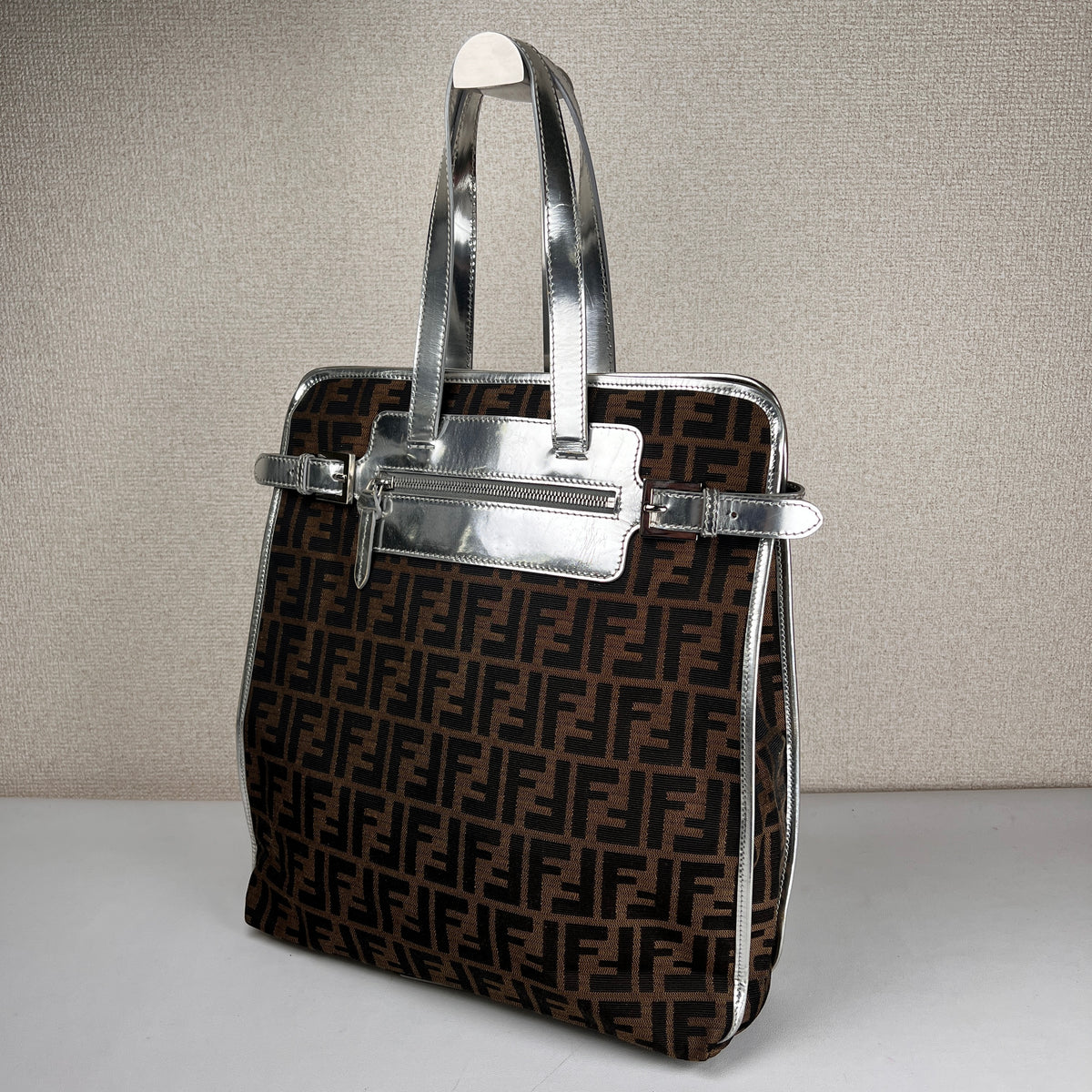 Fendi Brown Tote Bags A-17839