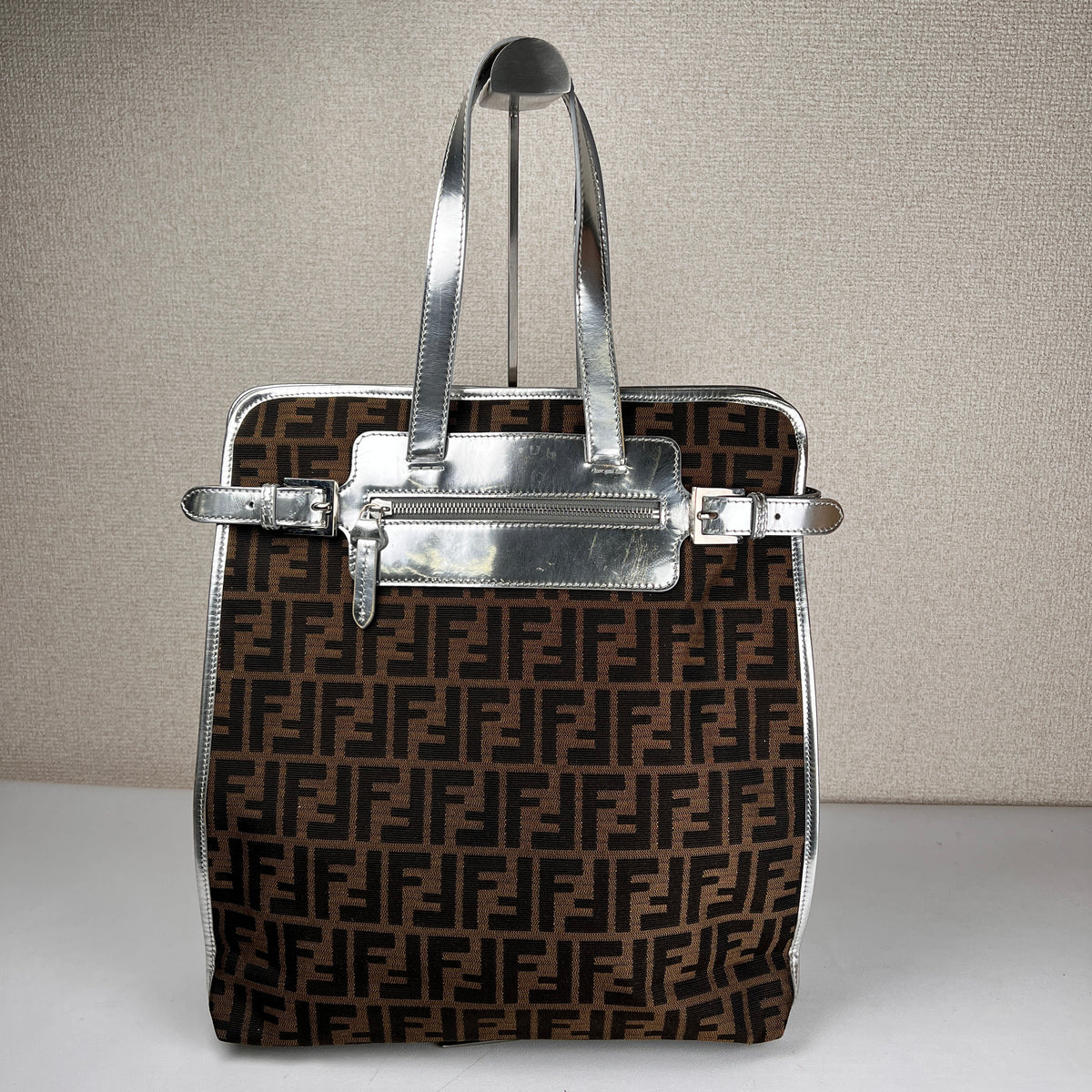 Fendi Brown Tote Bags A-17839