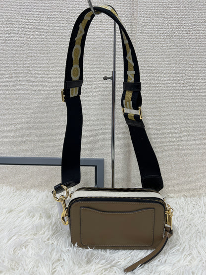 Marc Jacobs Multicolor Shoulder Bags A-17840