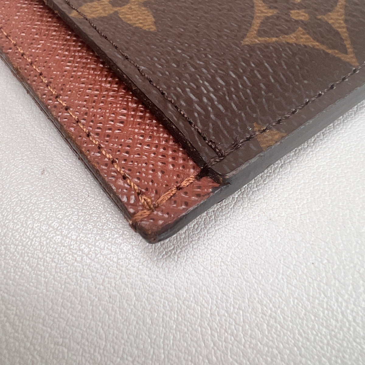 Louis Vuitton Brown Small goods A-17860