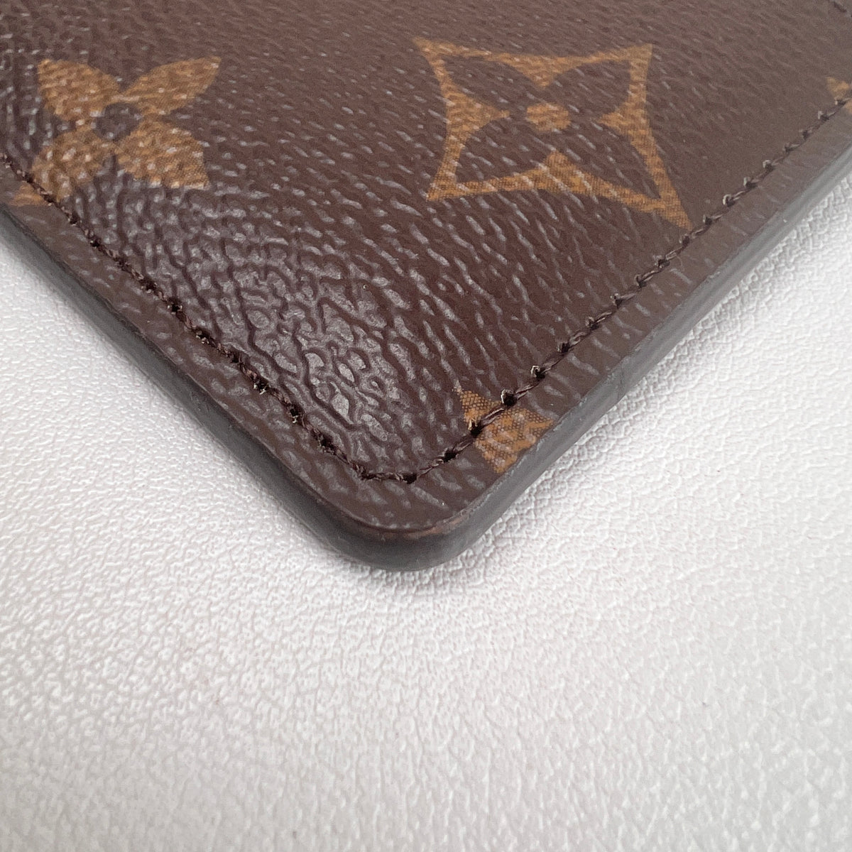 Louis Vuitton Brown Small goods A-17860