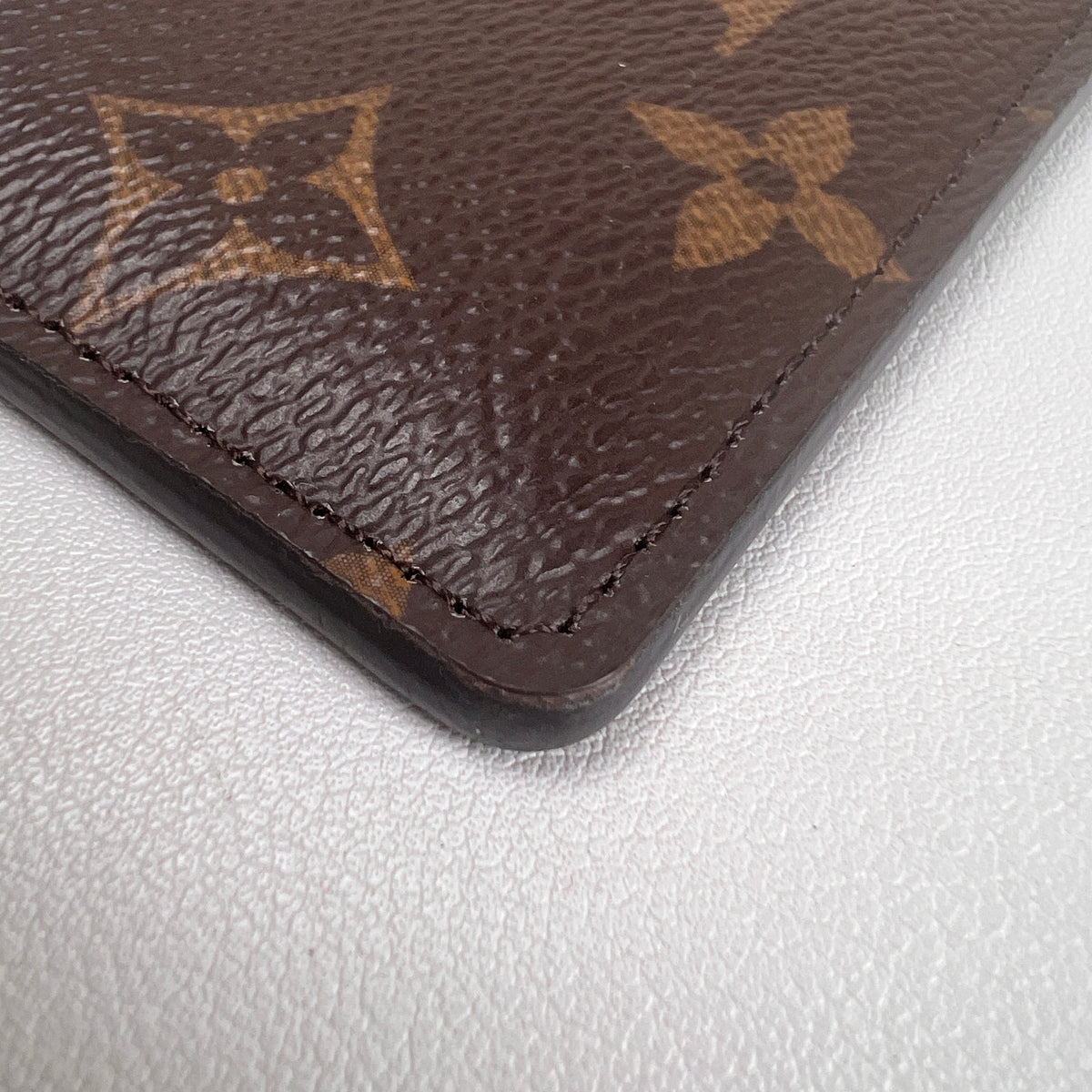 Louis Vuitton Brown Small goods A-17860