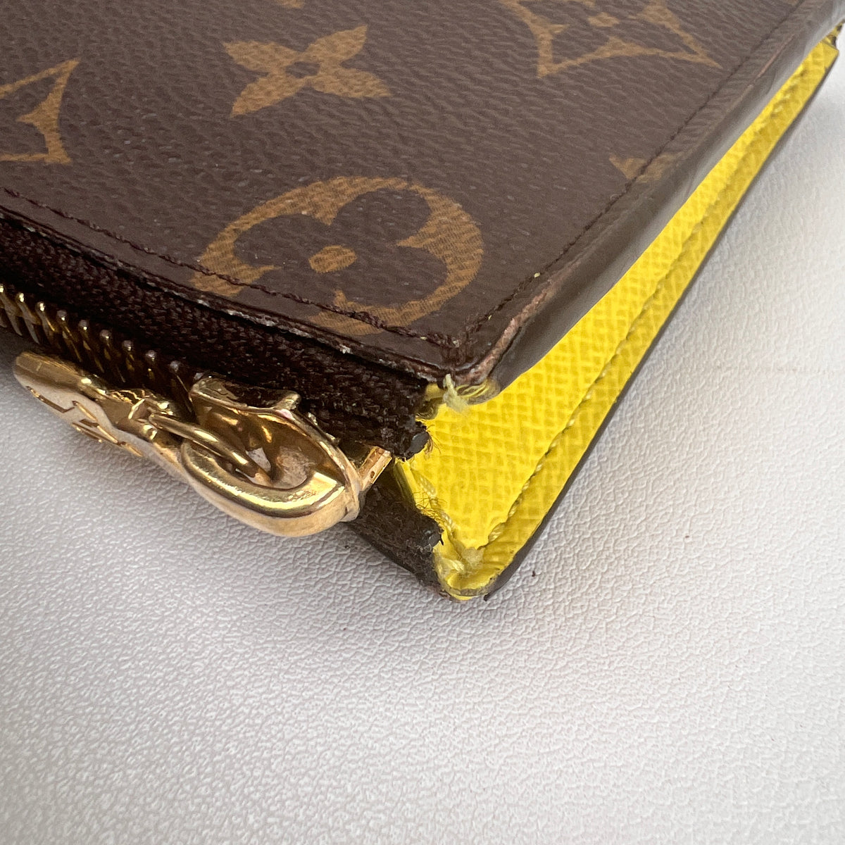 Louis Vuitton Brown Wallets A-17862