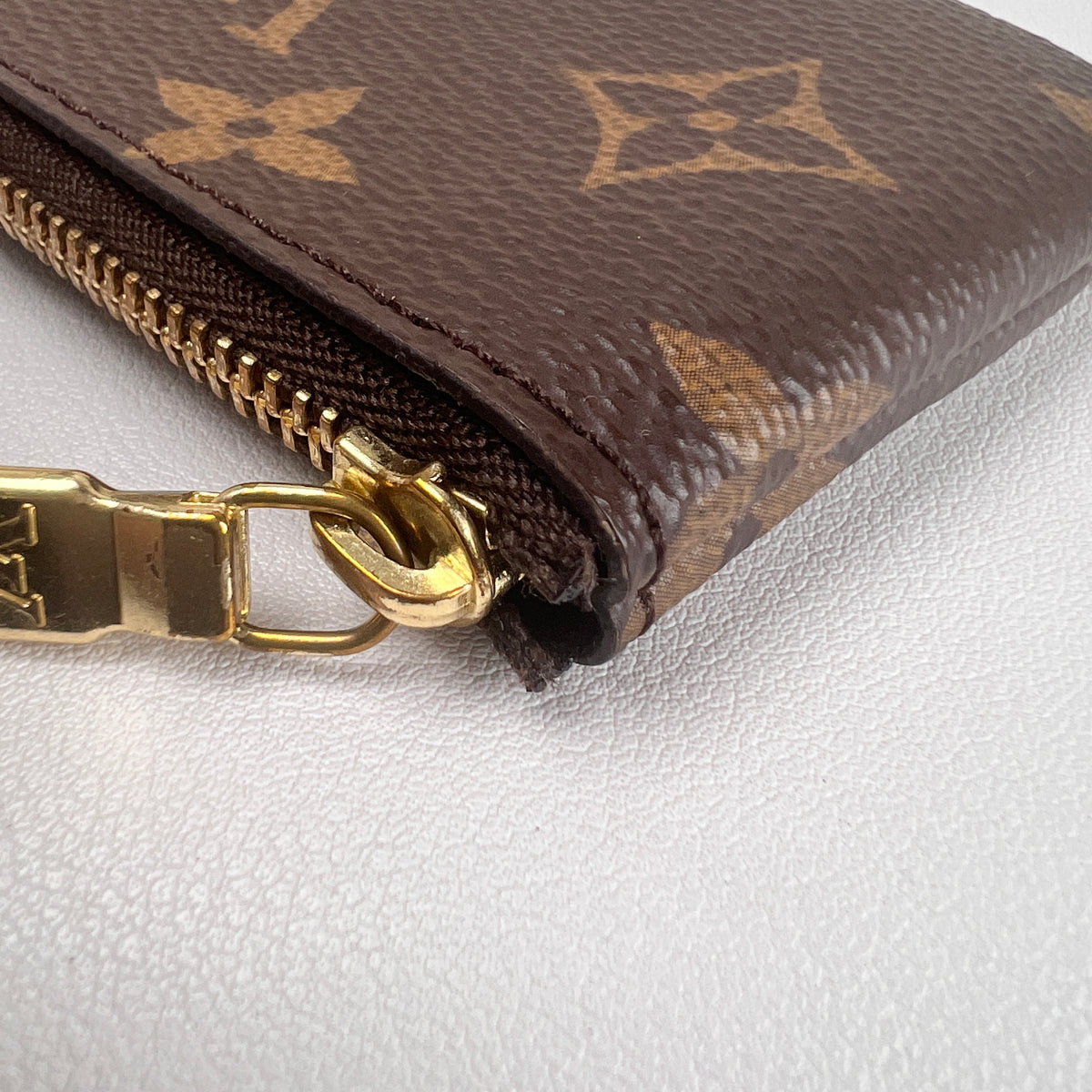 Louis Vuitton Brown Pouches A-17863