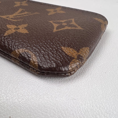 Louis Vuitton Brown Pouches A-17863