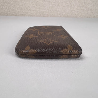Louis Vuitton Brown Pouches A-17863