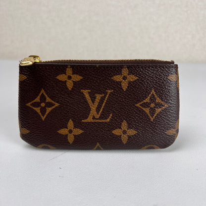 Louis Vuitton Brown Pouches A-17863